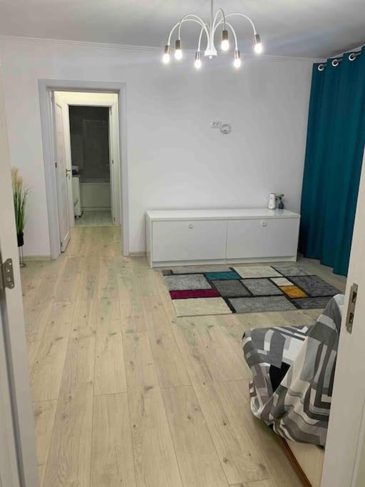 Apartament In Complex Rezidential Râmnicu Vâlcea Zewnętrze zdjęcie